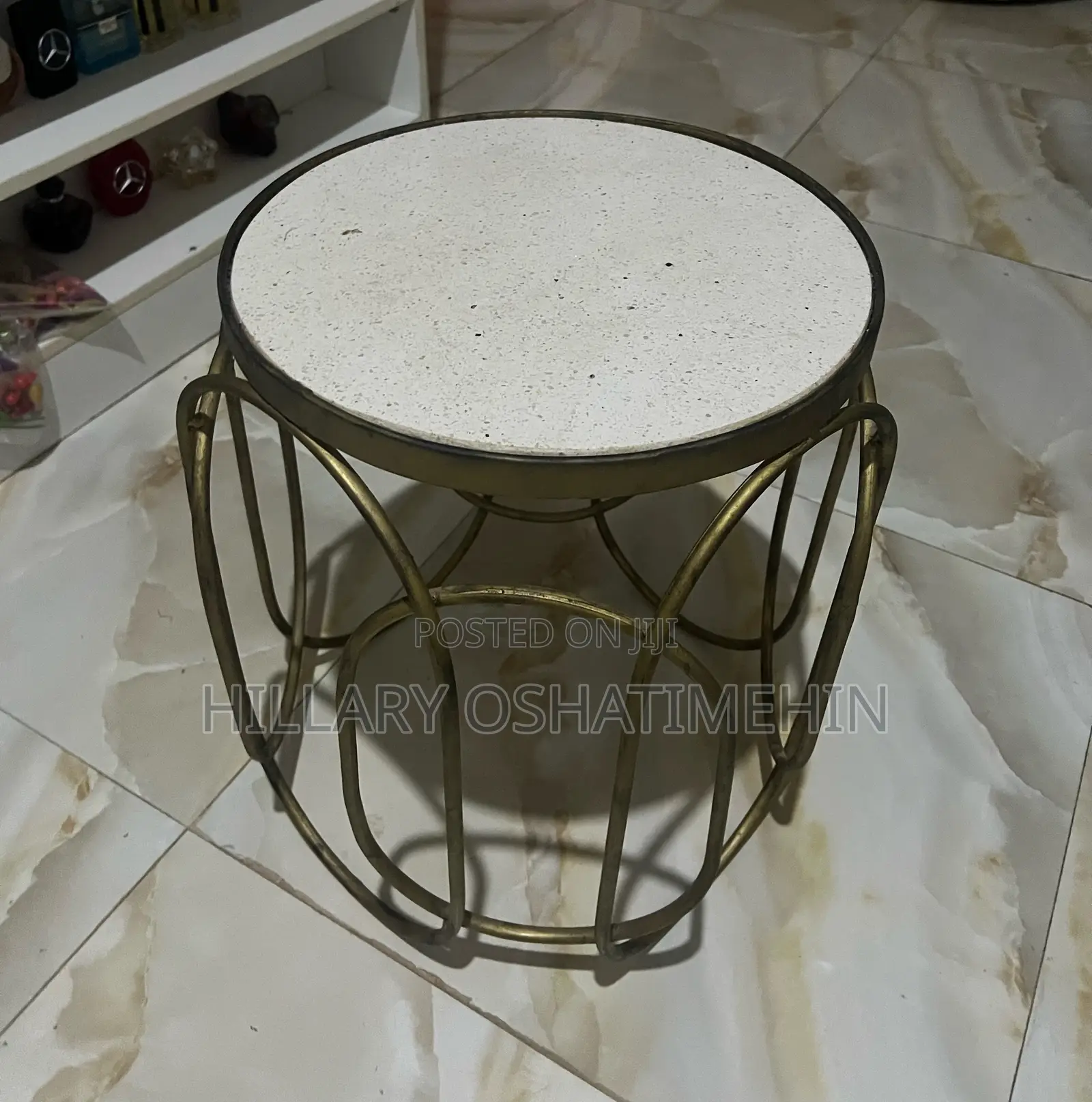 Mable Top Stool