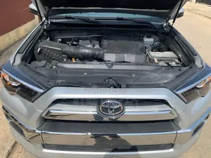 Toyota 4-Runner 2016 Silver