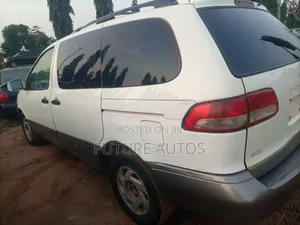 Toyota Sienna 2003 White