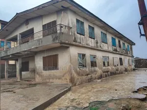 20bdrm House in Shagamu, Karasuwa for sale