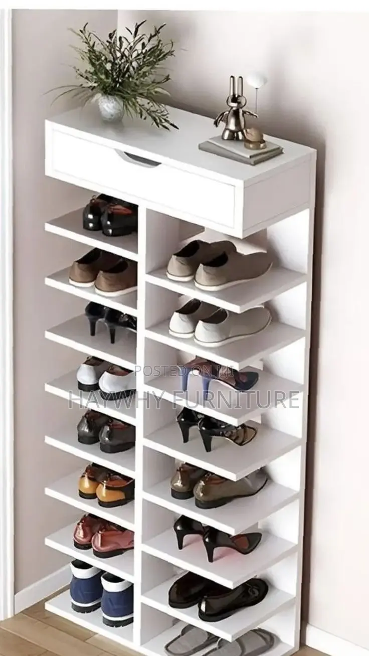 Walldrope / Shoe Rack