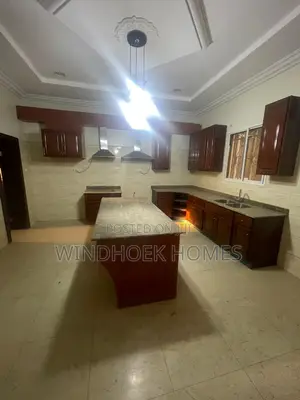 5bdrm Duplex in Kado for rent