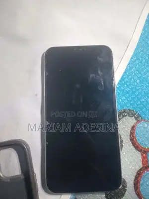 Apple iPhone 11 128 GB White
