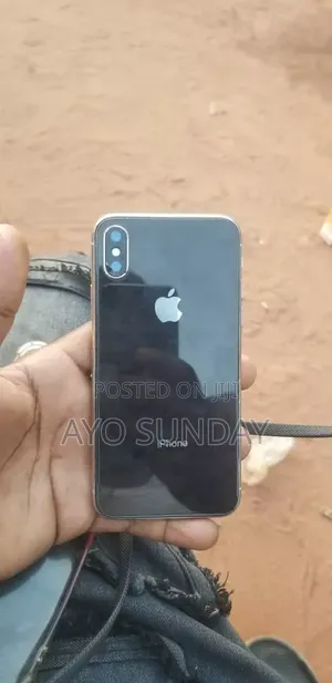 Apple iPhone X 64 GB Black