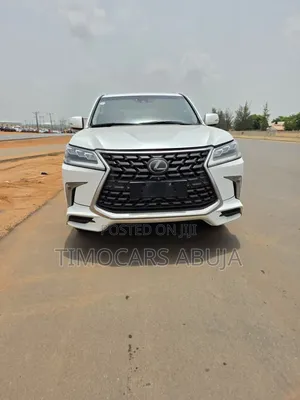 Lexus LX 2018 White