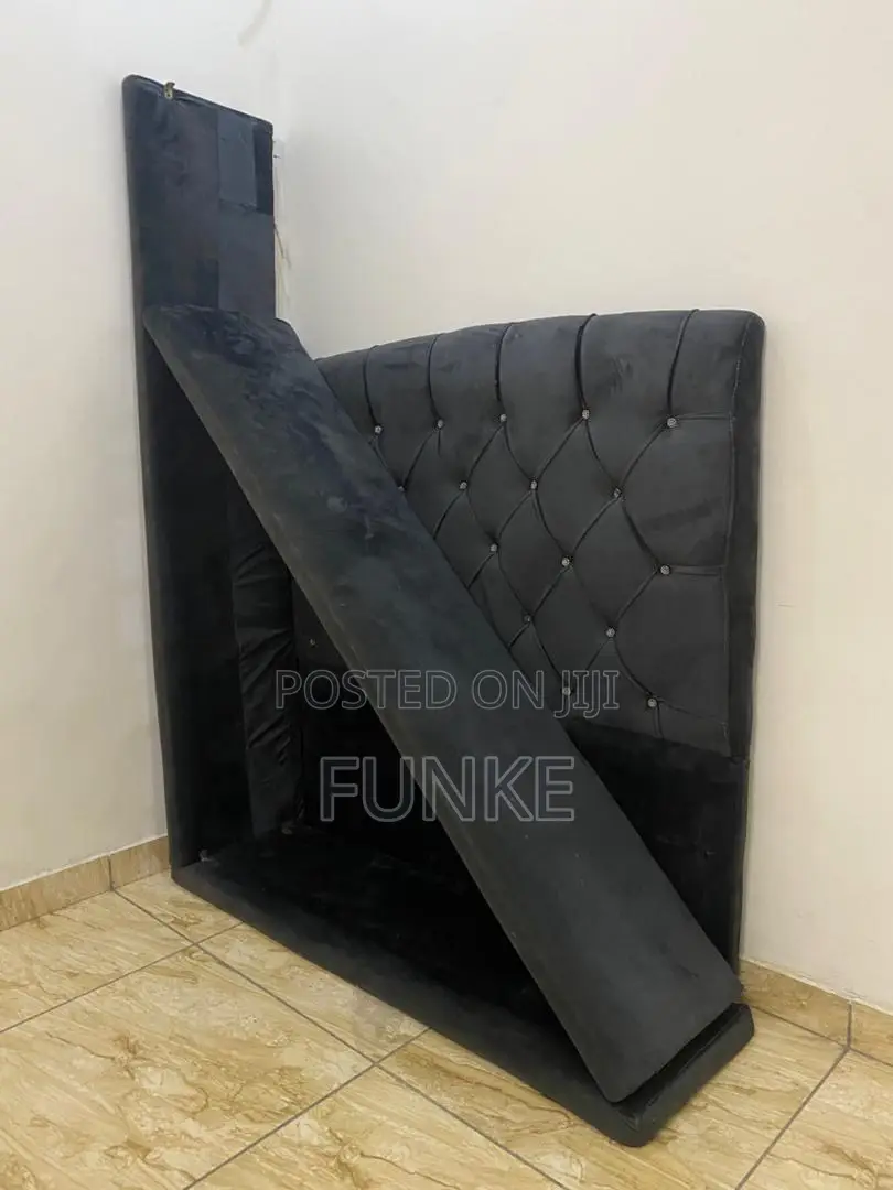 Mattress and Bedframe With 3 Pillows