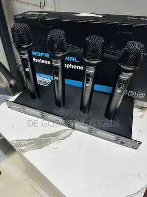 Shure 4 in 1 Wireless Microphone