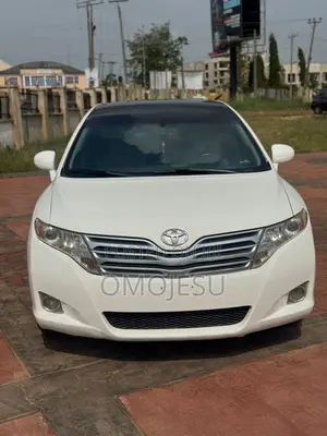 Toyota Venza V6 AWD 2011 White