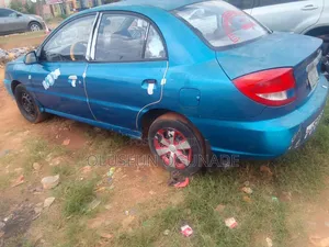 Kia Rio 2021 Green