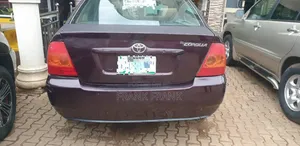 Toyota Corolla 2000 Brown