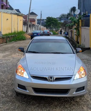 Honda Accord 2006 Silver