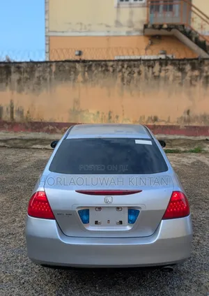 Honda Accord 2006 Silver