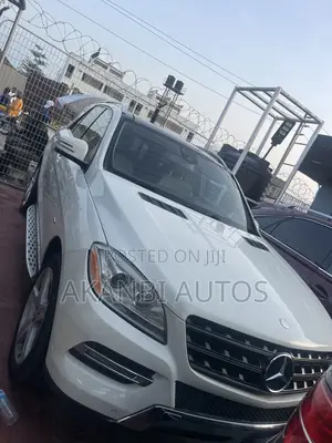 Mercedes-Benz M Class ML 350 4Matic 2012 White