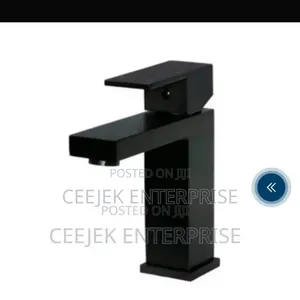 Black Sqaure Basin Mixer