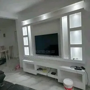 Pop Ceiling and Screeding