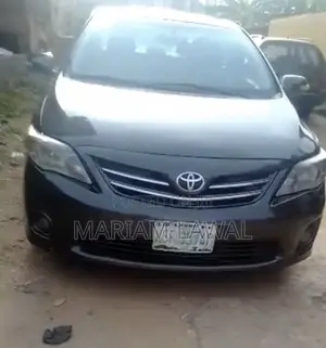 Toyota Corolla 2013 Black