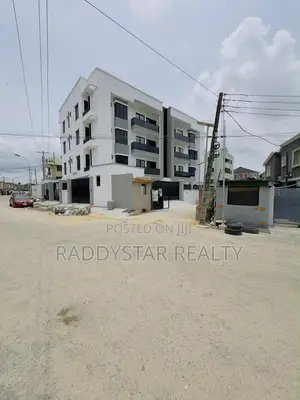 3bdrm Apartment in Ikeja for sale