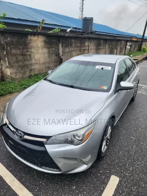 Toyota Camry SE 4dr Sedan (2.5L 4cyl 6A) 2017 Silver