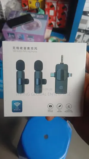  3in1 Dual Wireless Lavalier Microphone.