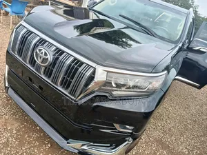 Toyota Land Cruiser Prado 2018 Black