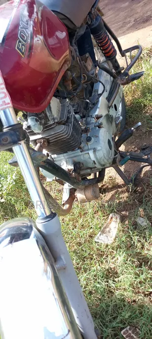 Bajaj Boxer 100 2020 Red