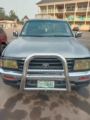 Toyota Tacoma 2005 Maroon