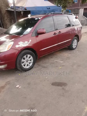 Toyota Sienna XLE 2005 Red