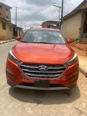 Hyundai Tucson Limited AWD 2017 Orange