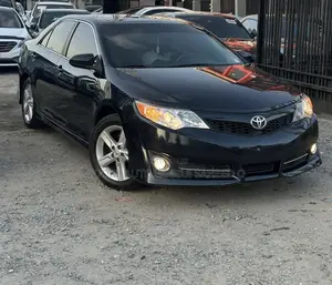 Toyota Camry SE 4dr Sedan (2.5L 4cyl 6A) 2013 Black