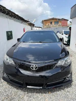 Toyota Camry SE 4dr Sedan (2.5L 4cyl 6A) 2013 Black