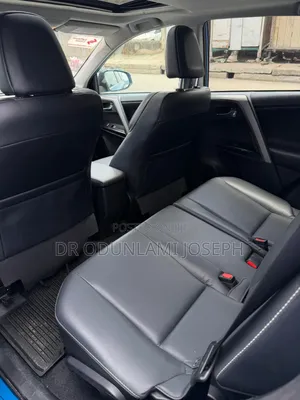 Toyota RAV4 Limited AWD (2.5L 4cyl 6A) 2016 Blue