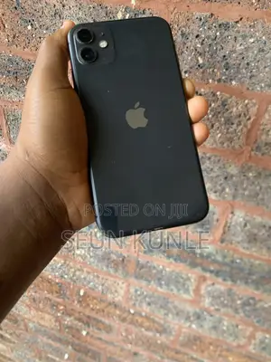 Apple iPhone 11 64 GB Black
