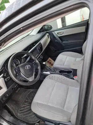 Toyota Corolla LE 4dr Sedan (1.8L 4cyl CVT) 2016 Gray