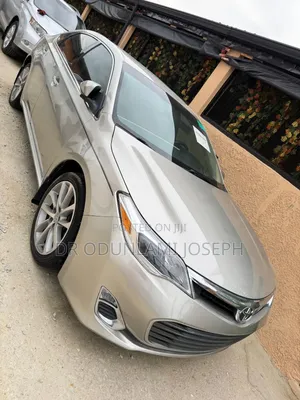 Toyota Avalon 2014 Gold