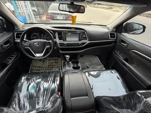 Toyota Highlander 2015 Black