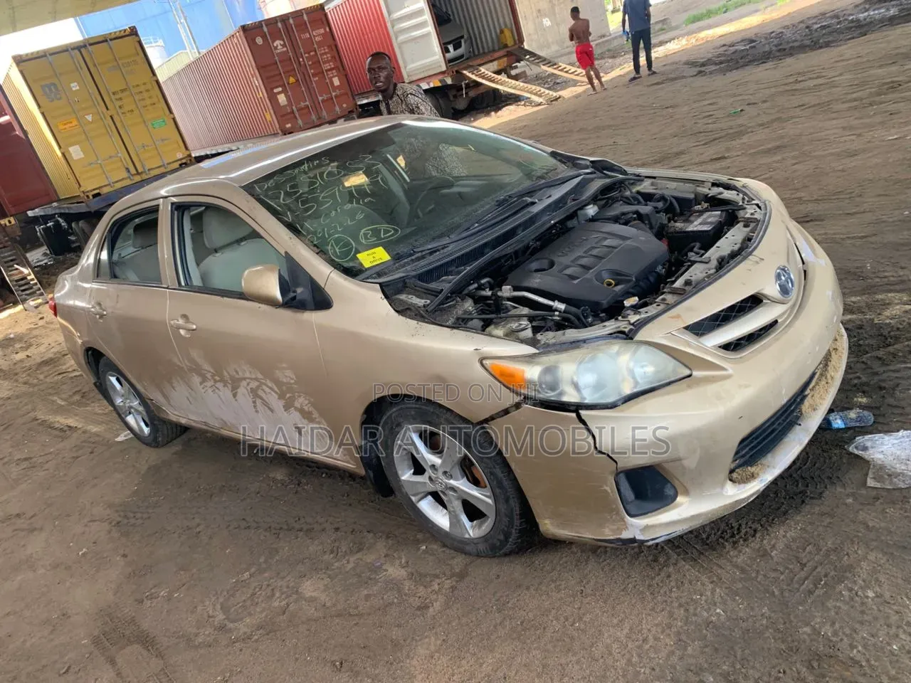 Toyota Corolla 2012 Gold