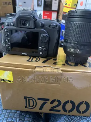 Uk Used Nikon D7200 With 18-135mm Lens