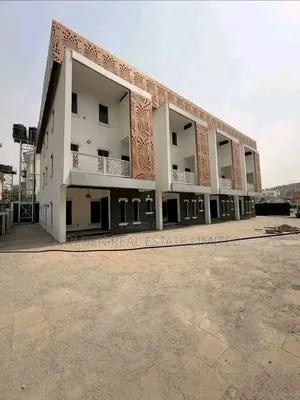 4bdrm Duplex in Guzape District for sale