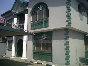 3bdrm Block of Flats in Awoyaya for sale