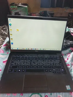 Laptop Dell Latitude 7400 8GB Intel Core i5 HDD+SSD 256GB