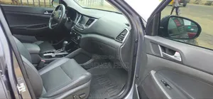 Hyundai Tucson Limited FWD 2016 Gray