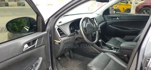Hyundai Tucson Limited FWD 2016 Gray