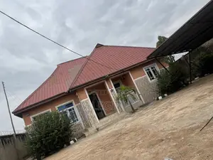 3bdrm Bungalow in Minna for sale