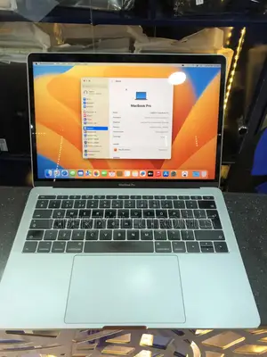 Laptop Apple MacBook Pro 2017 8GB Intel Core i5 SSD 256GB