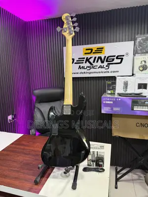Professional Fender Active Jazz Bass Guitar 5 Strings