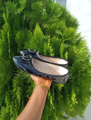 Ladies Flat Shoes