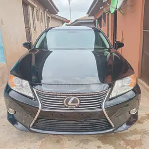 Lexus ES 2013 Black