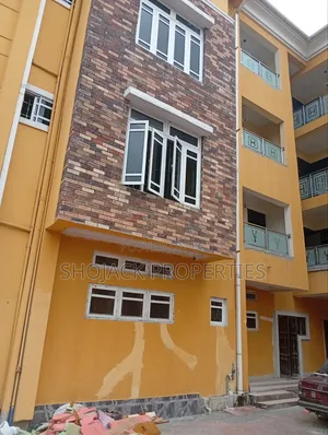 Furnished 3bdrm Block of Flats in Gra Phase 3 for rent