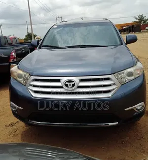 Toyota Highlander 2013 Blue