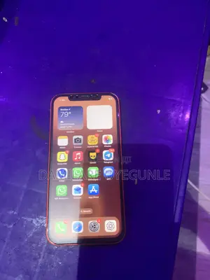 Apple iPhone 12 64 GB